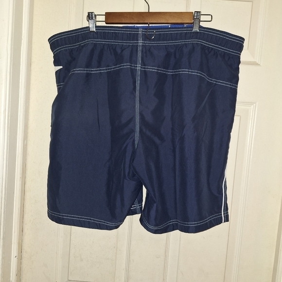 Speedo swimming trunks size large - Picture 6 of 6